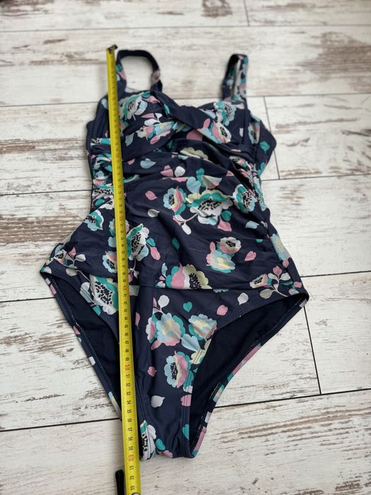 Купальник сдельный слитный S