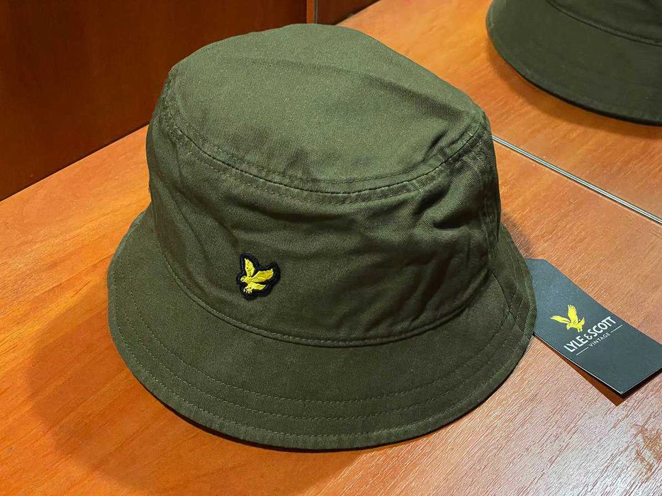 Lyle & Scott Embroidered Script Logo Olive панама панамка оригінал