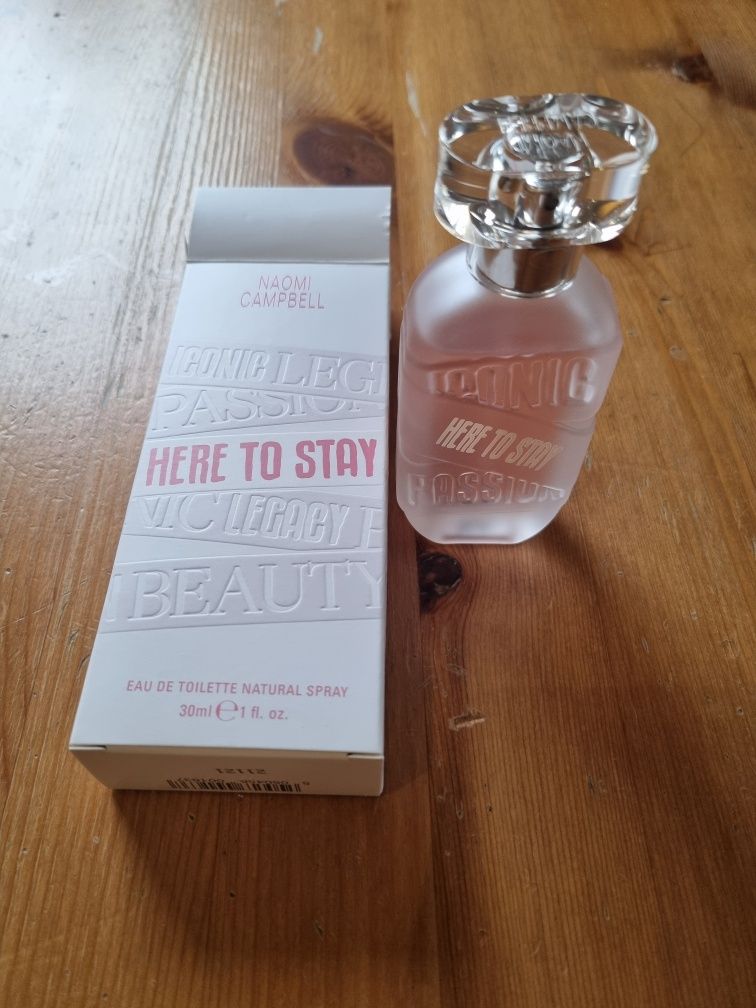 Perfumy Naomi Campbell Here to Stan 30ml woda toaletowa