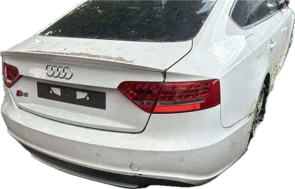 AUDI S5 A5 8T  zderzak wzmocnienie klapa lampy