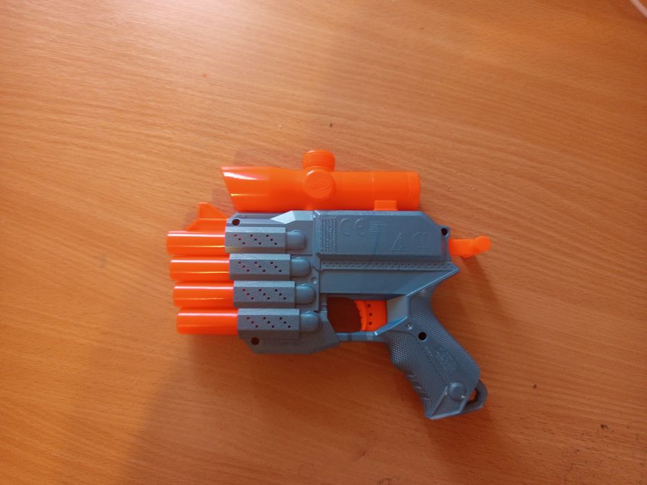Іграшковий пістолет NERF оригінальний на пульках