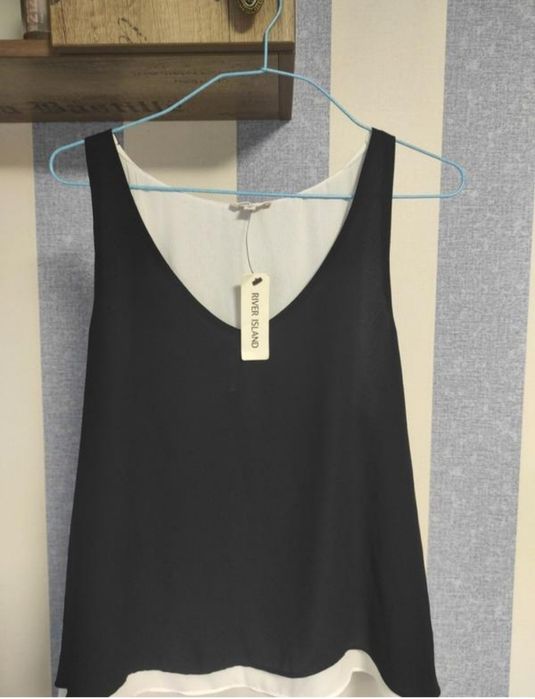 Чорна блуза жіноча з білим