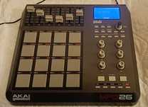 AKAI MPD 26 Midi-контроллер
