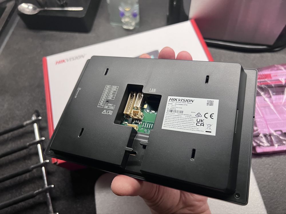 IP Відеодомофон Hikvision домофон DS-KH6350 WTE1 (WI-FI!!)