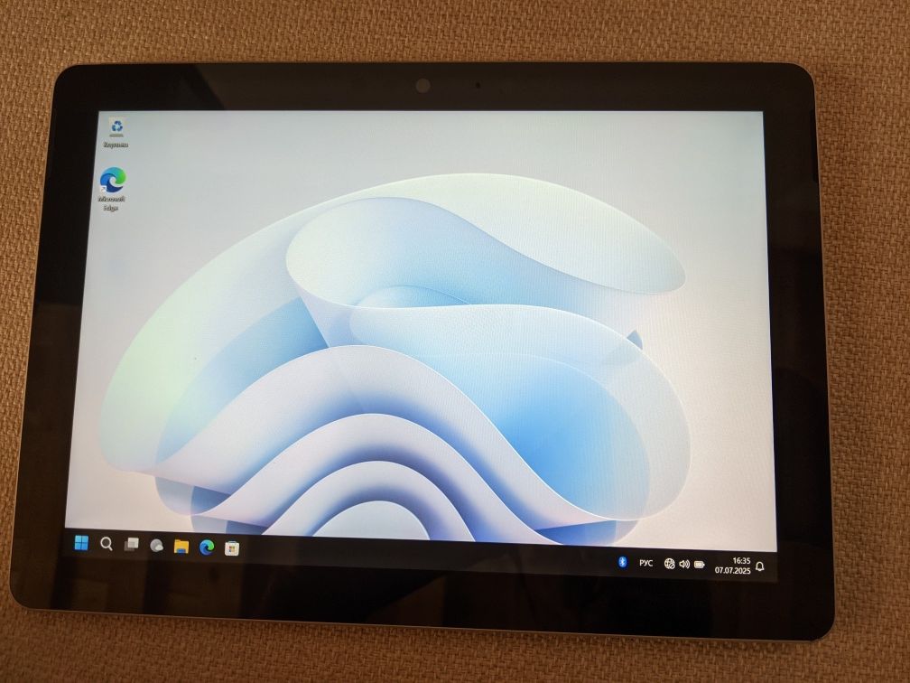 Планшет Microsoft surface Go 2