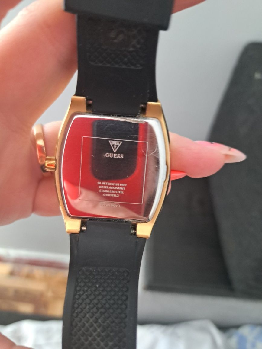 Продам  часы Guess оригинал