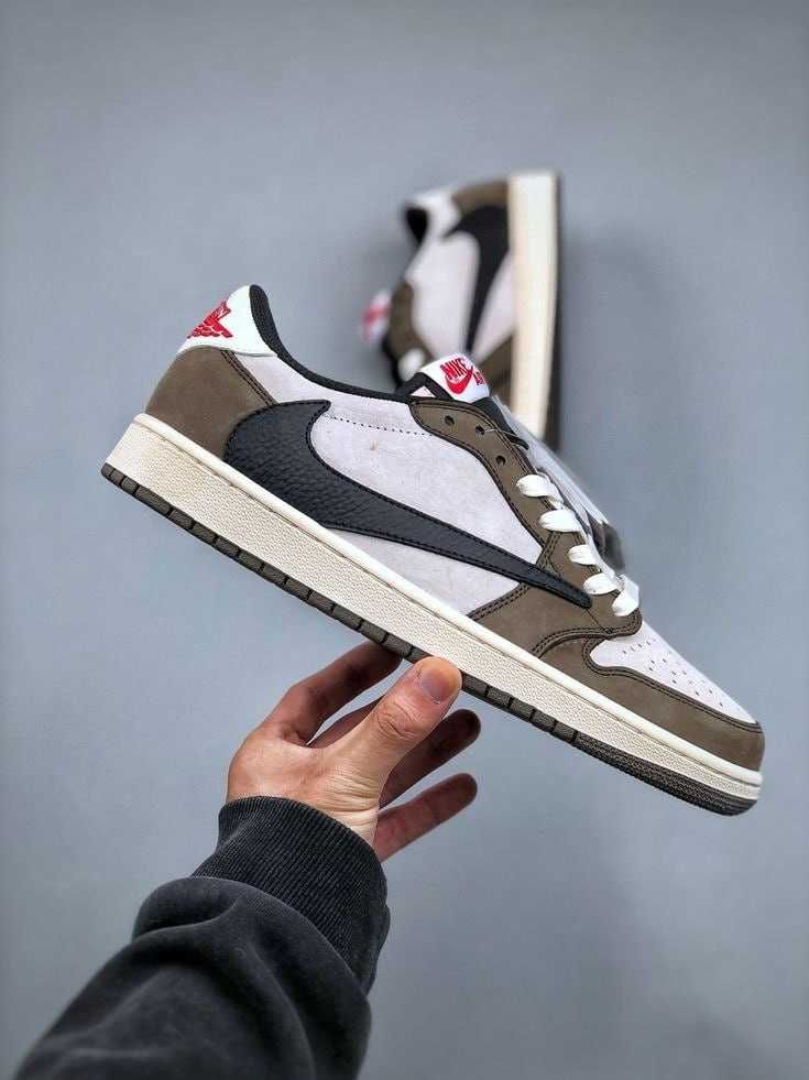 Travis Scott x Air Jordan 1 Low