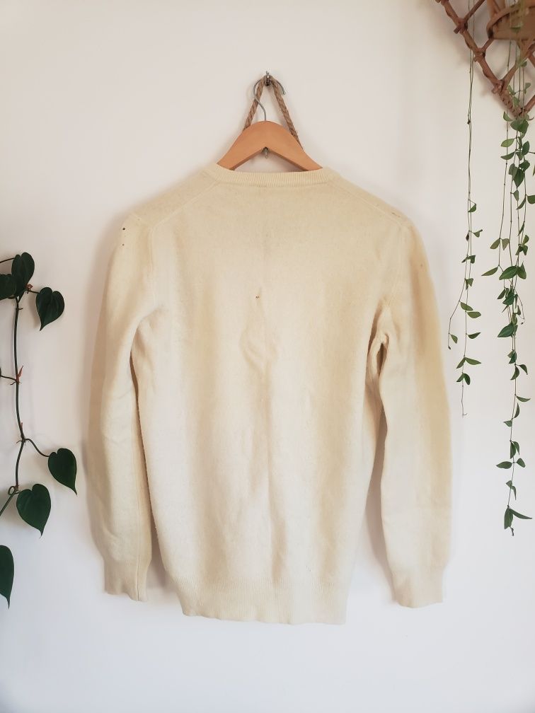 Kremowy sweter wełniany wełna upcykling diy vintage przeróbki