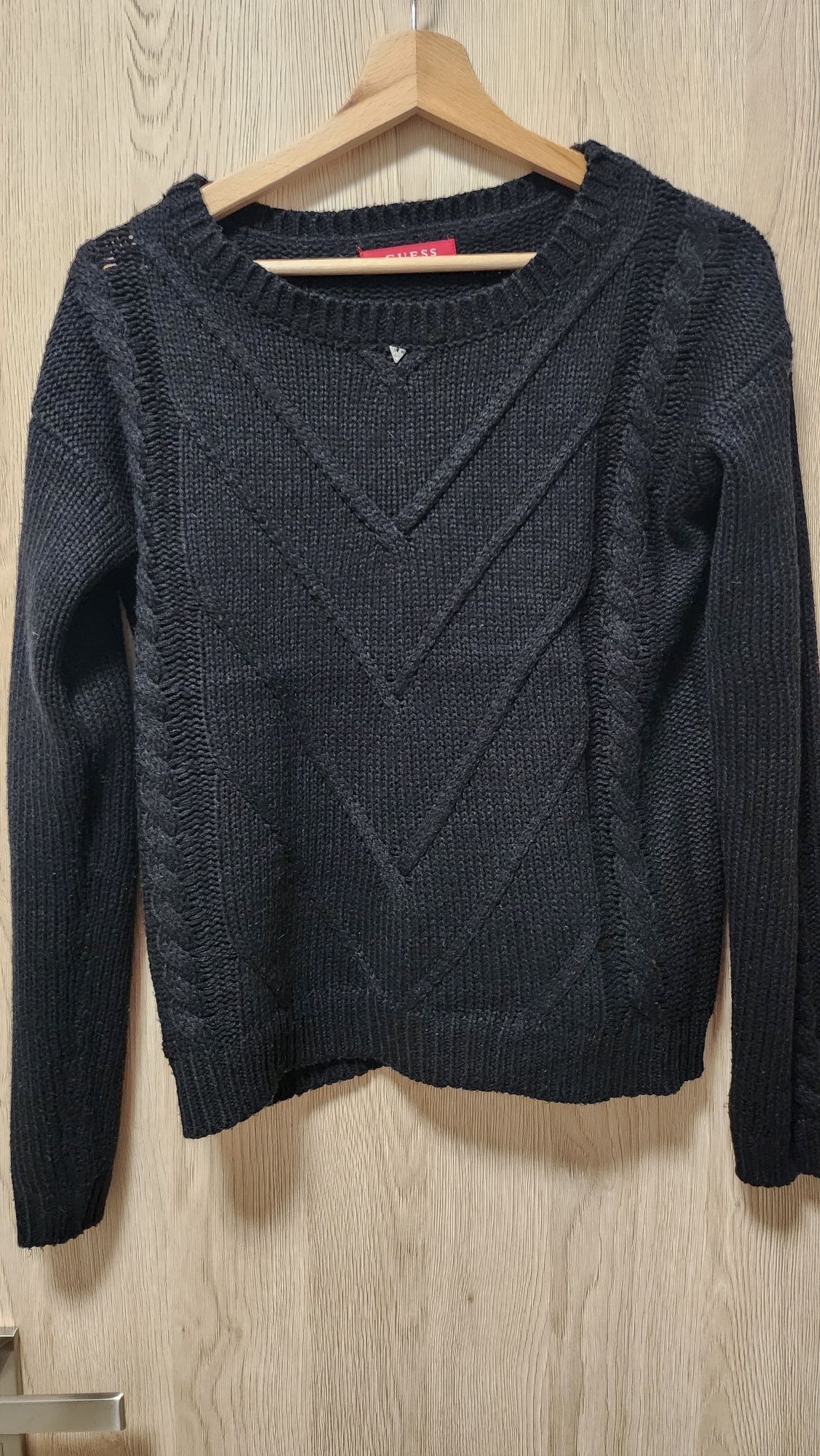 Sweter GUESS rozmiar XS