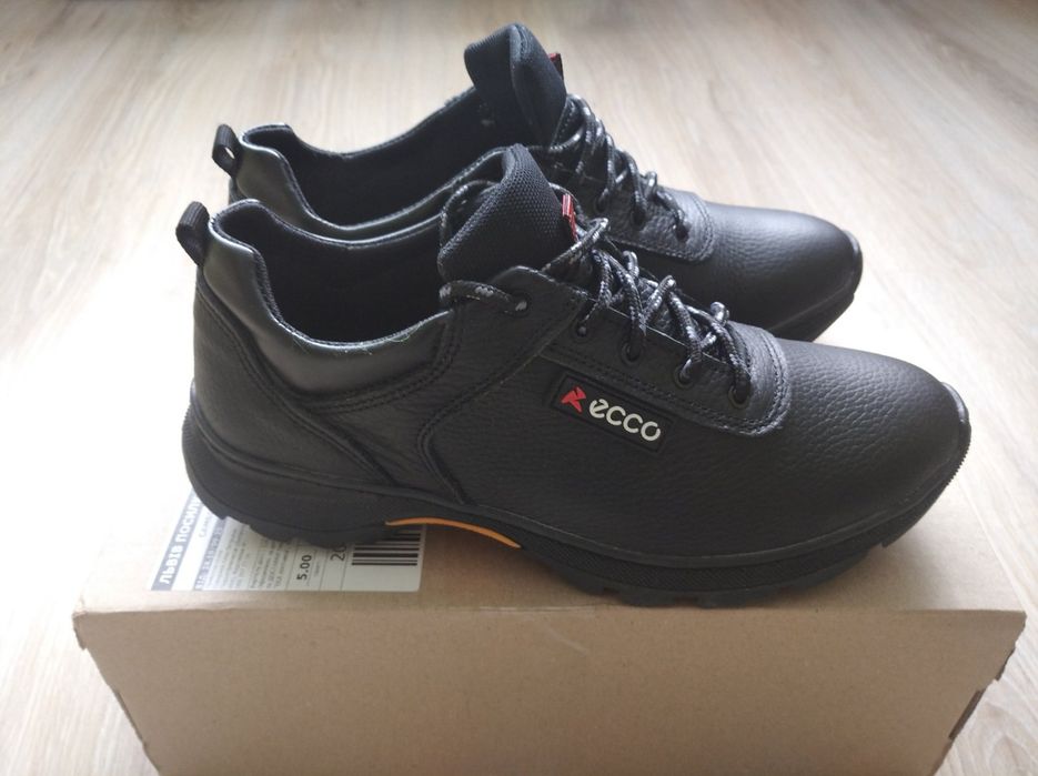 Нові осінні кросівки ЕССО (Харків, натуральна шкіра)