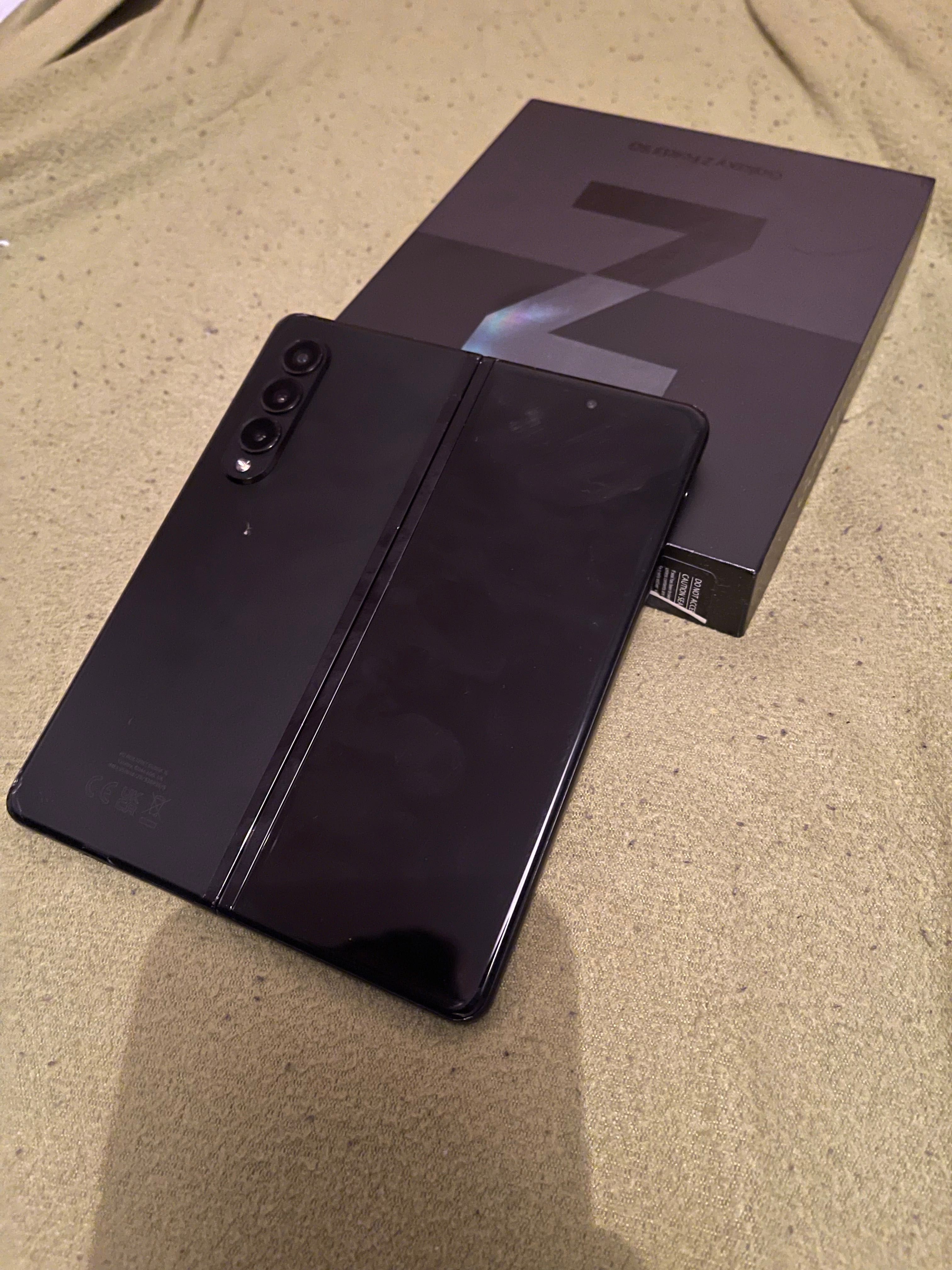 SAMSUNG Galaxy Z Fold 3 5G (7.6'' - 12 GB - 512 GB - Preto)