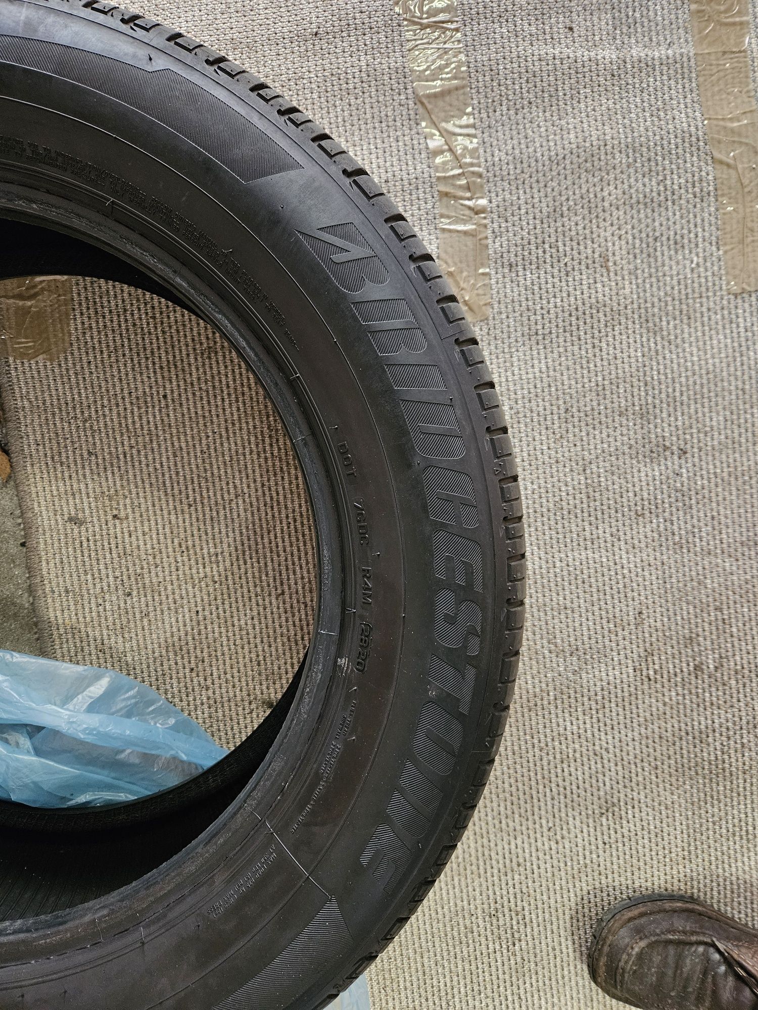 Komplet opon Bridgestone Dueler H/P Sport