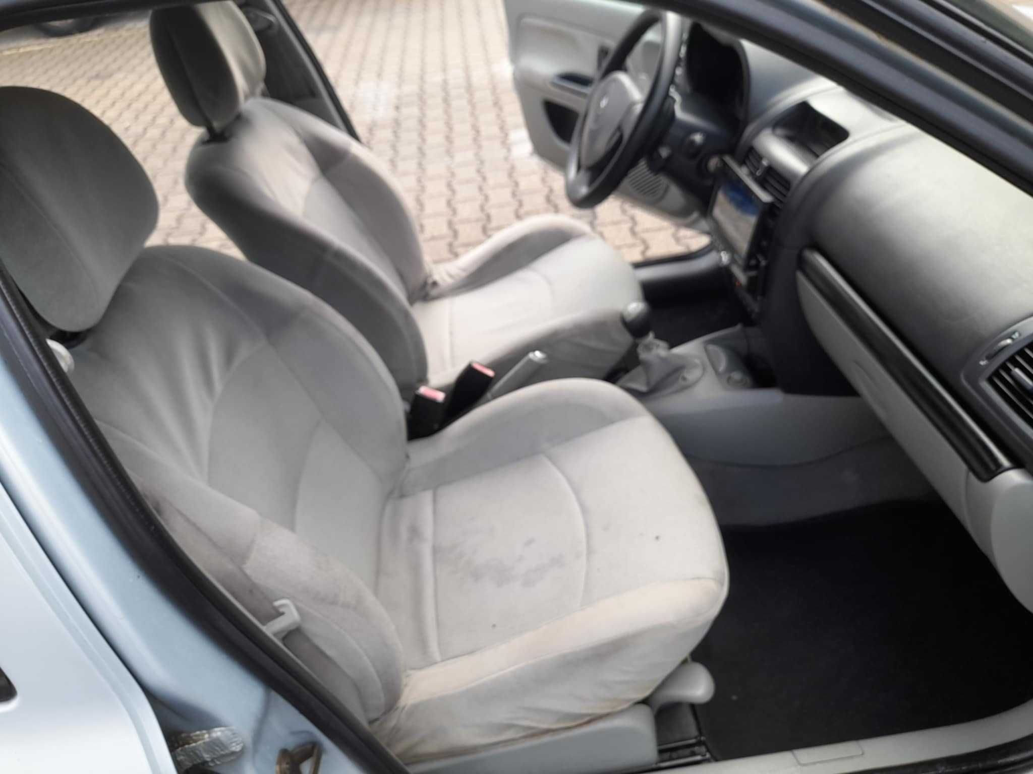 renault clio 1.2- 16 valvulas bateria nova e ar condicionado