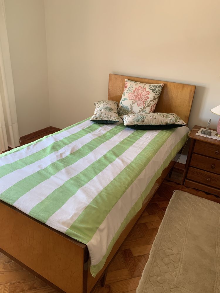 Cama Individual OLAIO com colchão