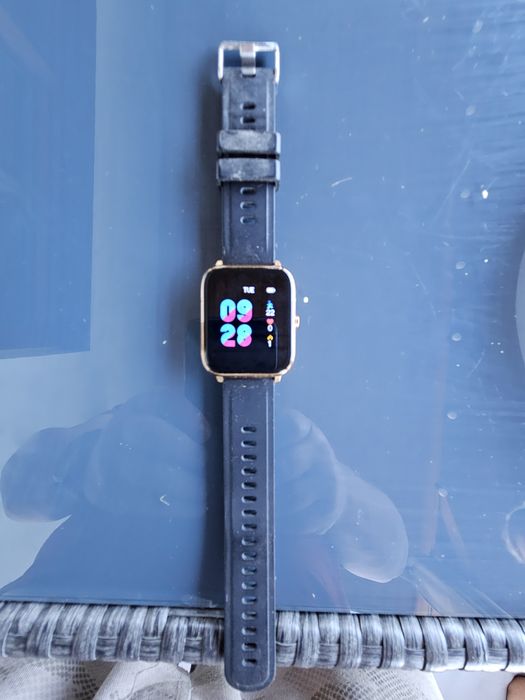 Sprzedam smartwatch damskiego