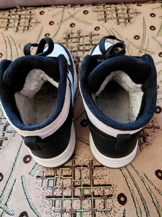 Чоловічі зимові кросівки