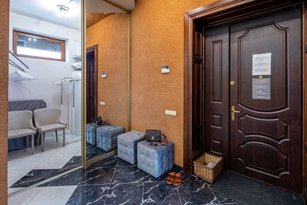 вул. Листопадового Чину 12/Оренда житла Подобово 4 кім. кв./для 10 ос.