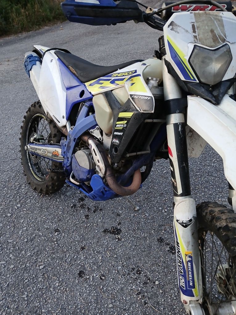Vendo ou troco sherco 300