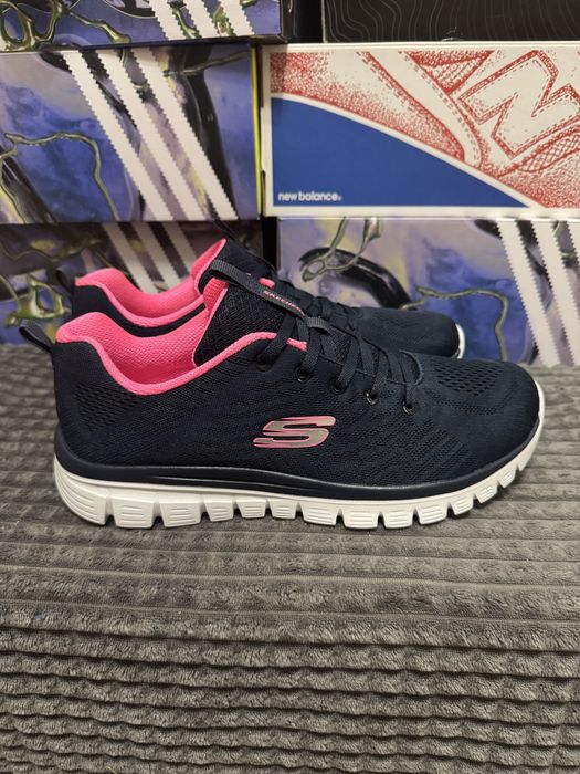 Кросівки тренувальні SKECHERS Graceful Get Connected 43(28см)