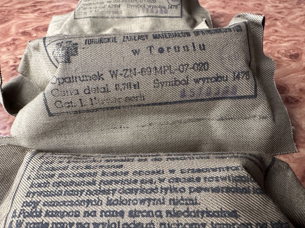 Opatrunki wojskowe wodoszczelne Toruń PRL