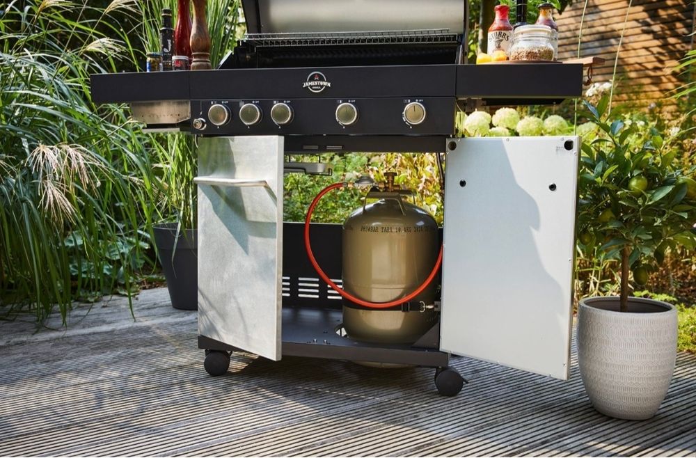Jamestown Grill gazowy MADDOX 4+1- palnikowy 17,5 kW
Wymiary [cm]: 136