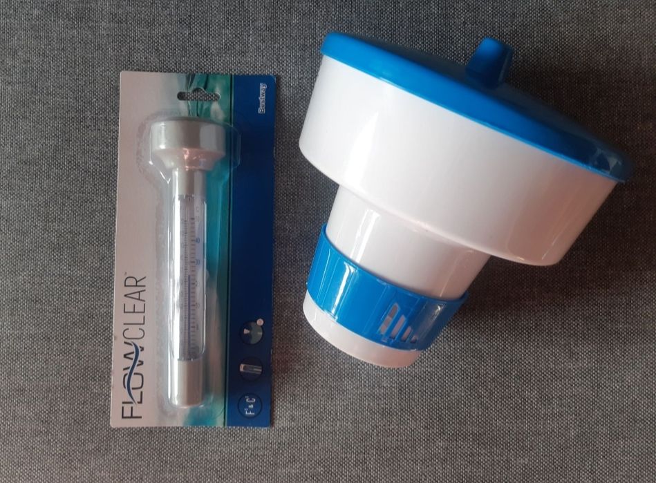 Komplet nowa bojka na tabletki do basenu oraz termometr basenowy 
term