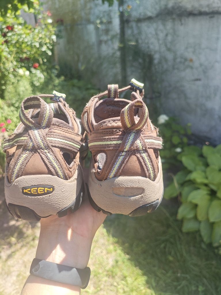 Трекінгові Сандалі Keen Сандалі Сланці