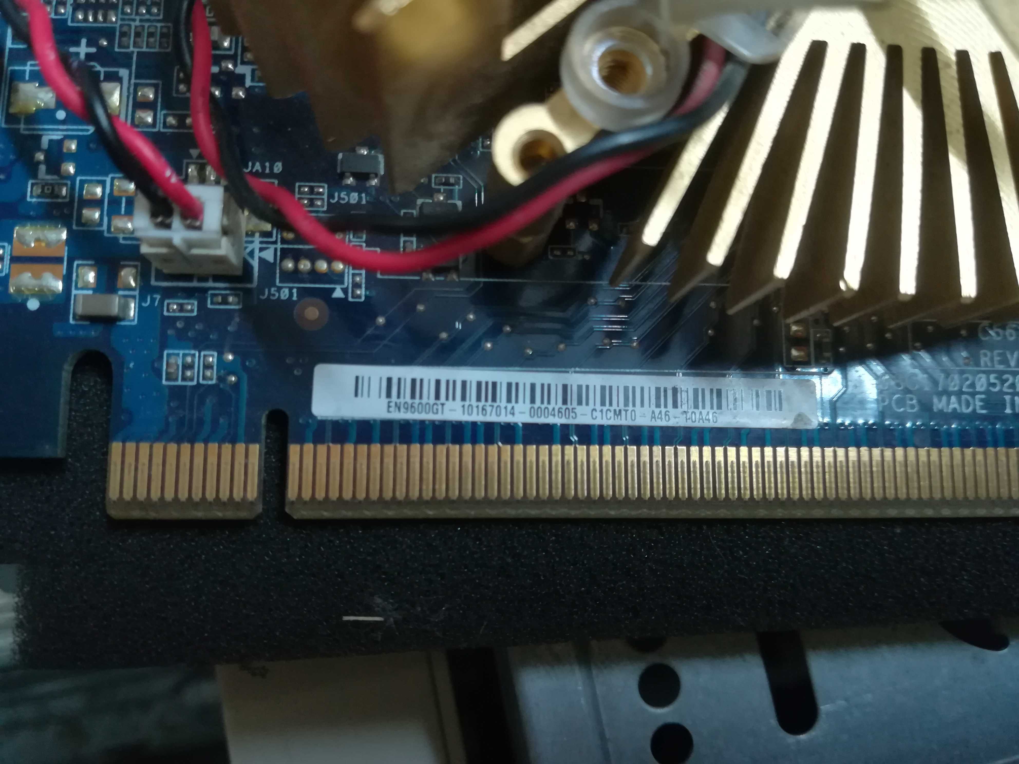 Видеокарта  EN9600GT/DI/512MD3(RTL) есть HDMI