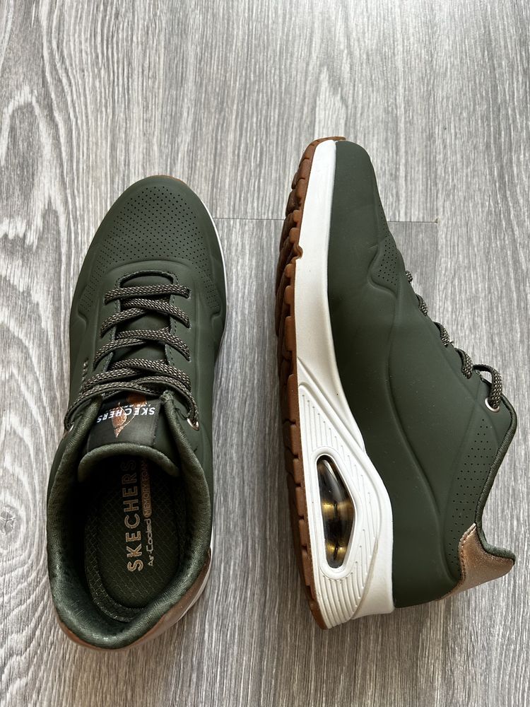 Кросівки жіночі Skechers