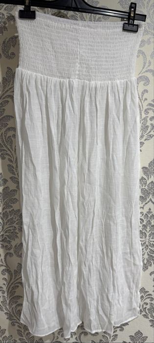 Spodnica z rozporkiem na plaze m