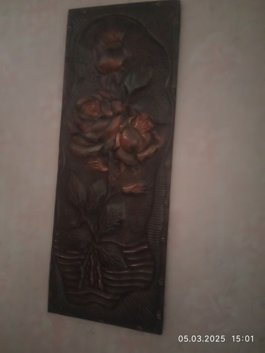 Продам картини чіканні та полку під зеркало