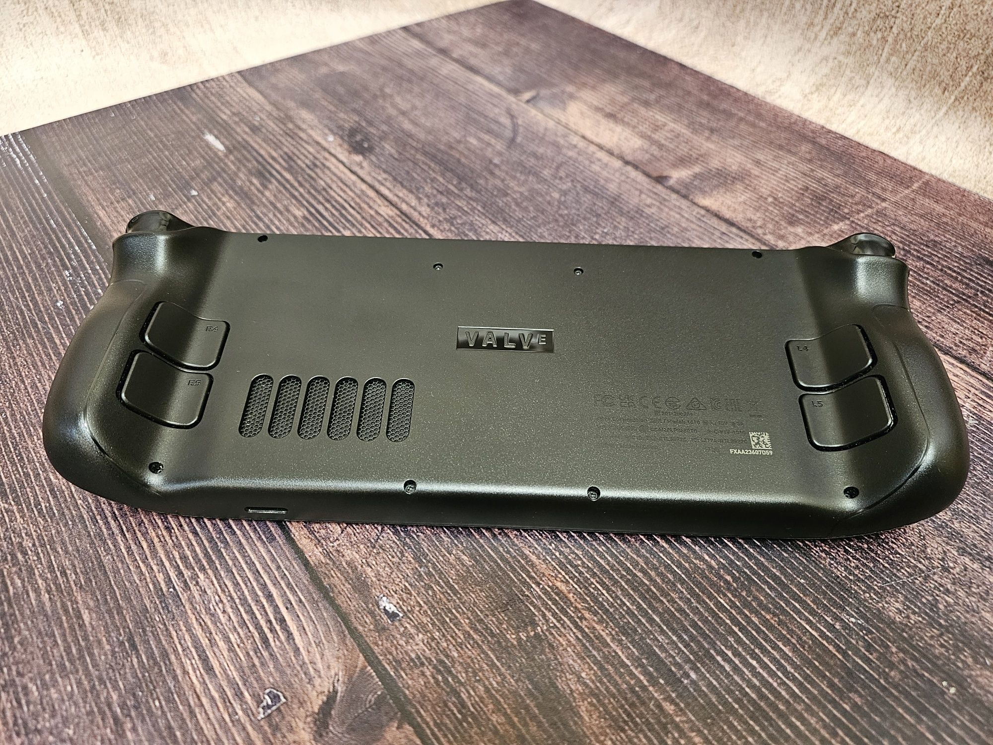 Портативна консоль Valve Steam Deck 512 GB (LCD)