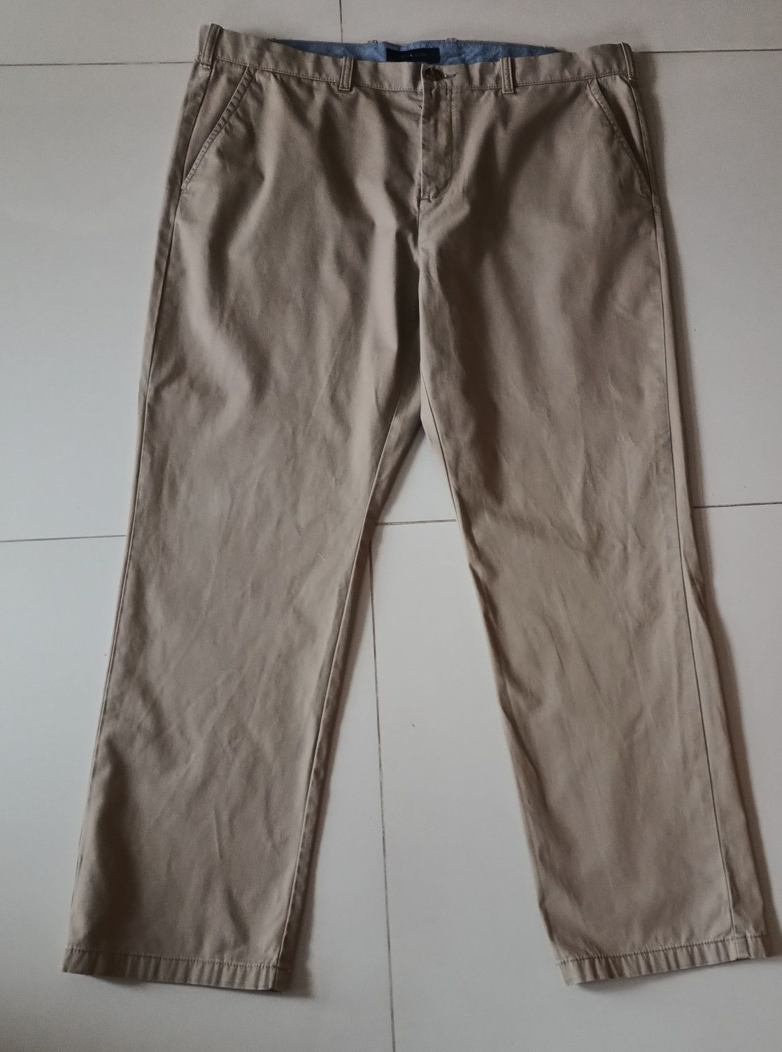 Tommy Hilfiger XL beżowe spodnie pas 108cm