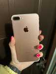 Продаю iPhone 7+, на запчастини