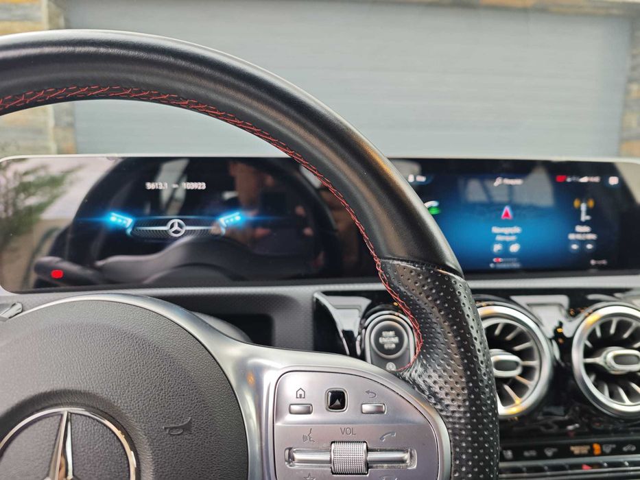 Mercedes-Benz - A200 Limousine - Linha AMG - 163cv