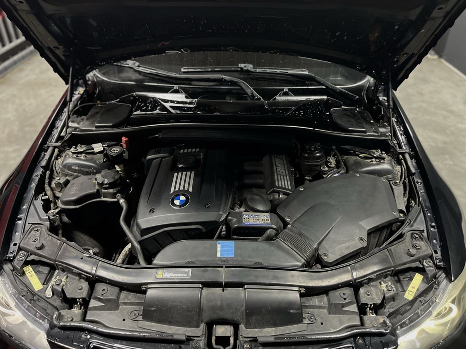 Продам БМВ е90 325XI