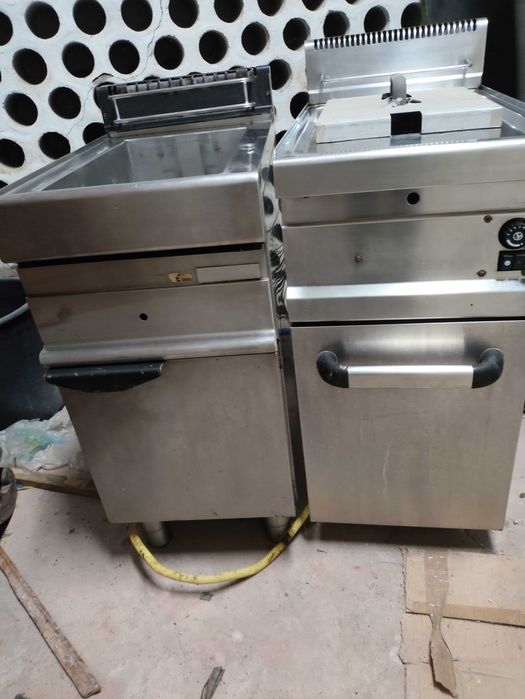 2 Fritadeiras a gás 12L