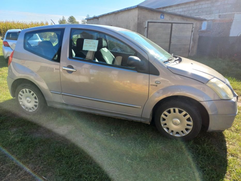 Citroen C2 1.1 benzyna, 2004r – zadbany, sprawny, ważny przegląd i OC