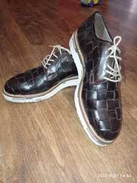 Продам стильні чоловічі туфлі