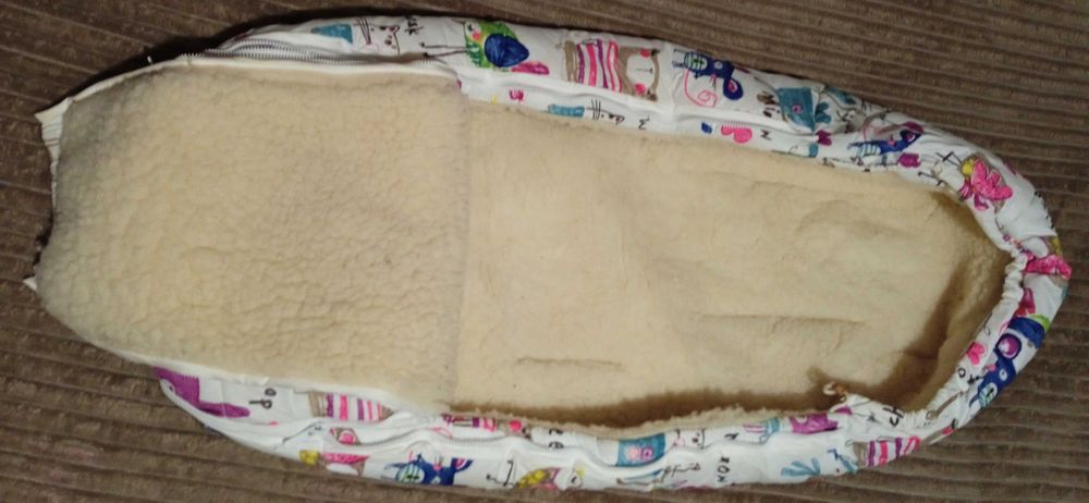 Дитячий кокон-конверт "Доречі" у візочок на овчині б/у