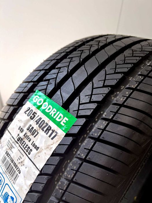 Pneus Goodride SA07 - 205/40/17 - NOVOS