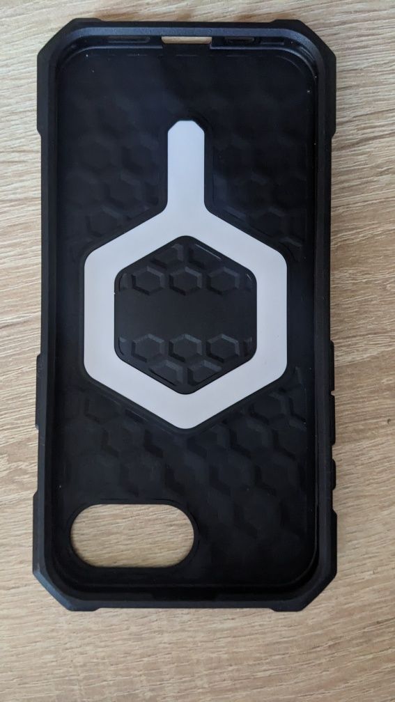 Чехли для iPhone 15 Pro Max, iPhone 14, iPhone 16е