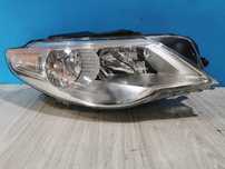 VW Passat CC lampa reflektor przód prawa Anglik