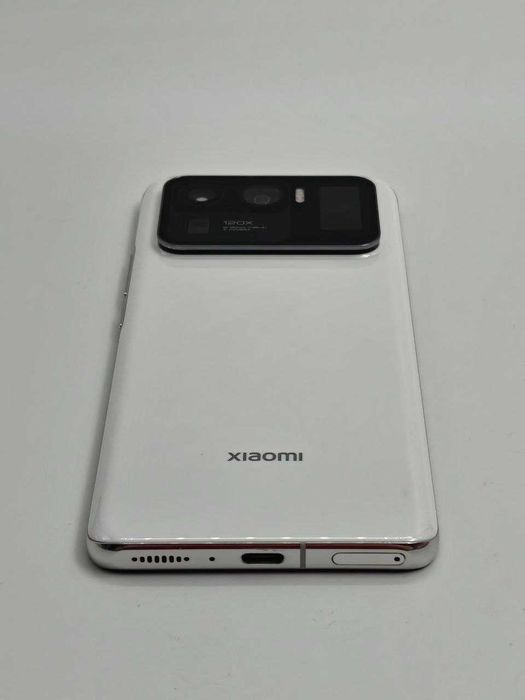 Xiaomi mi11 Ulrta 12/256 бездротова зарядка android14 USB-C 120 Гц 888