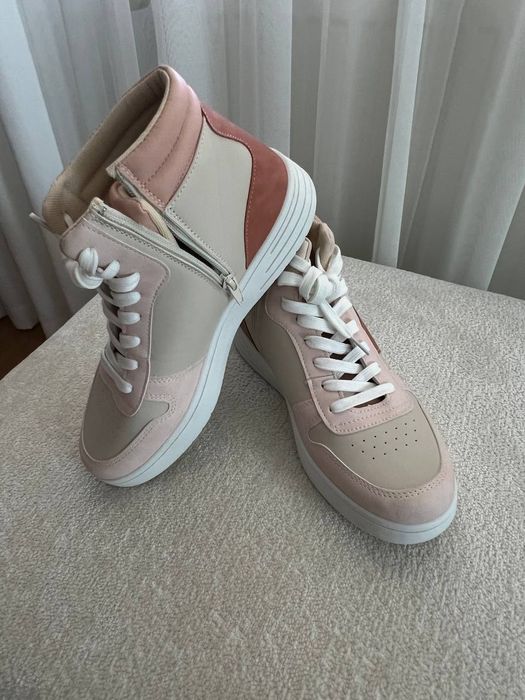 Кросівки жіночі хайтопи Італія