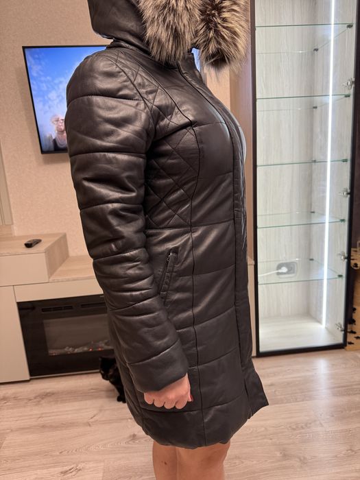 Женская кожаная куртка зимняя