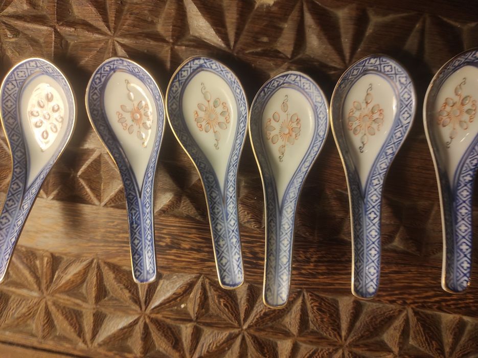 Serviço Chinês de Bago de Arroz Antigo.