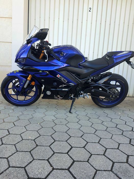 Yamaha R3 2019 (+material, acresce no valor)
