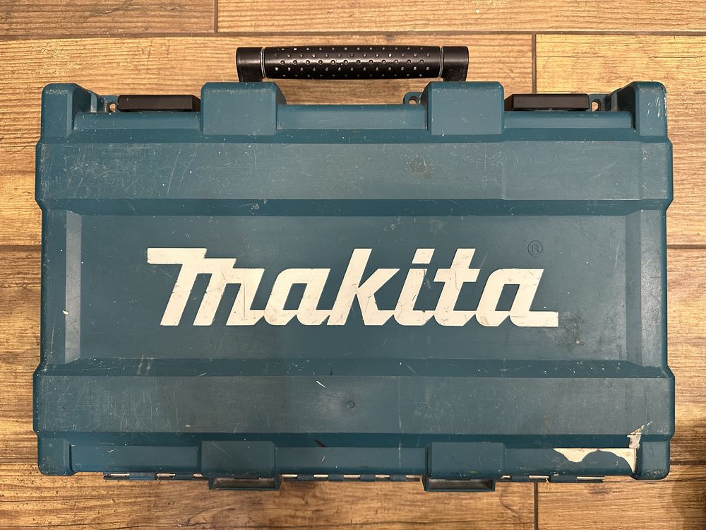 Młotowiertarka udarowa Makita HR2610T + walizka + głowica