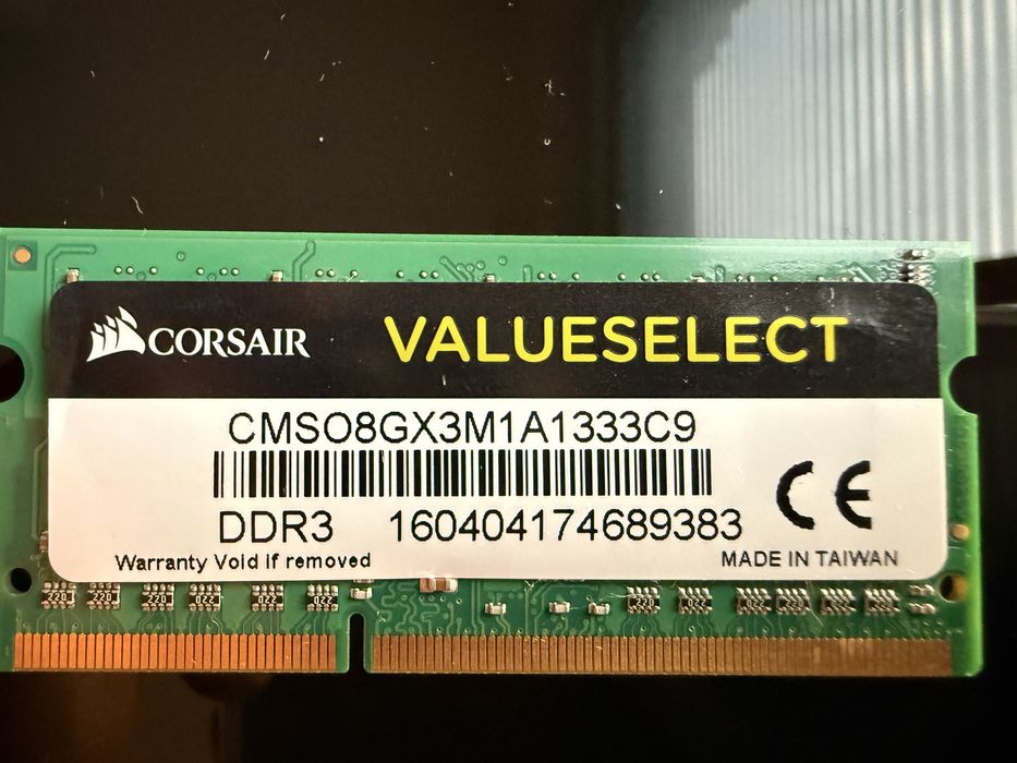 Pamięć RAM 8GB DDR3 Corsair CMSO8GX3M2A1333C9